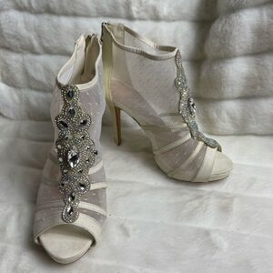 De Blossom collection beige iridescent textile & mesh ankle platform heels SZ10
